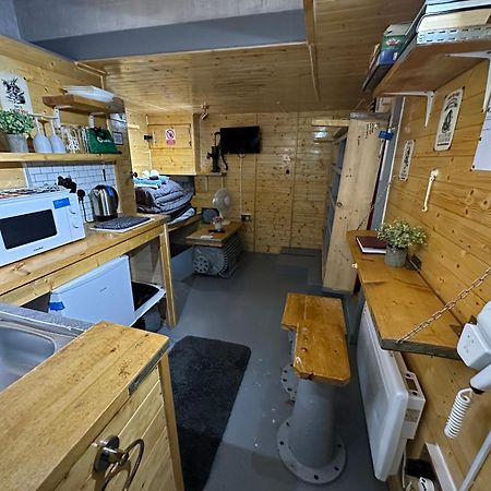 The Old Water Pumping Station Quirky Underground Hobbit House Apartment Penzance Bagian luar foto