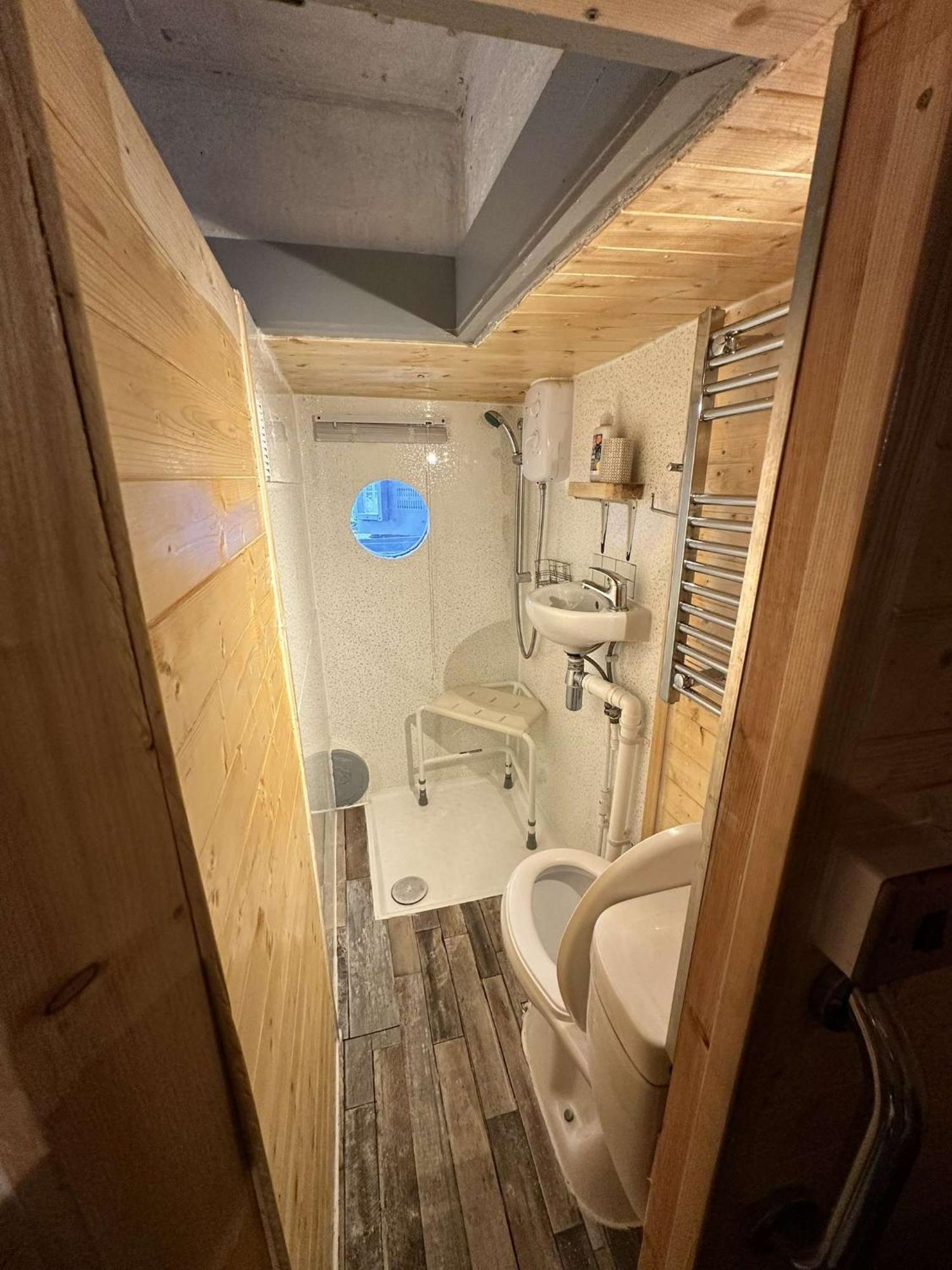 The Old Water Pumping Station Quirky Underground Hobbit House Apartment Penzance Bagian luar foto