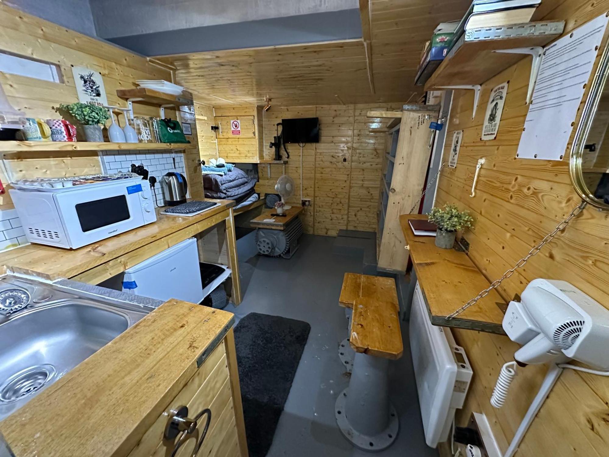 The Old Water Pumping Station Quirky Underground Hobbit House Apartment Penzance Bagian luar foto